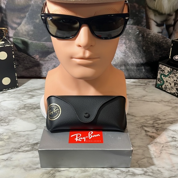 RAY-BAN SUNGLASSES. NEW WITH CASE AND BOX. MADE IN ITALY - Picture 16 of 16